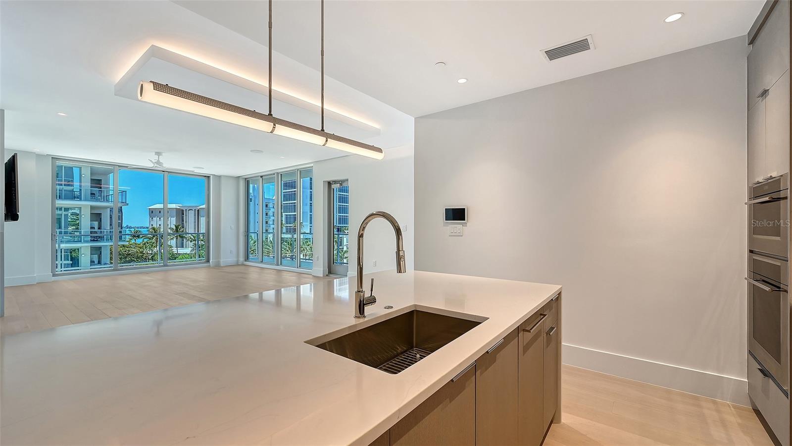PENINSULA SARASOTA - Residential