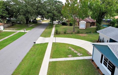 A home in DELTONA