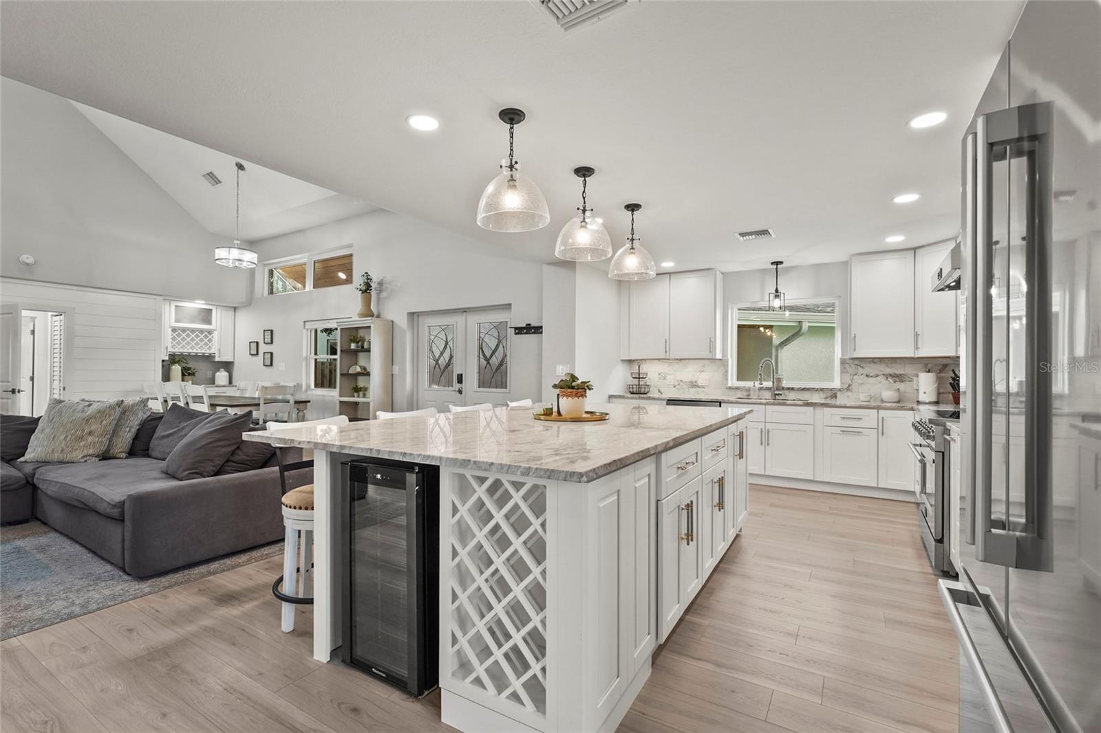 SARASOTA BEACH - Residential