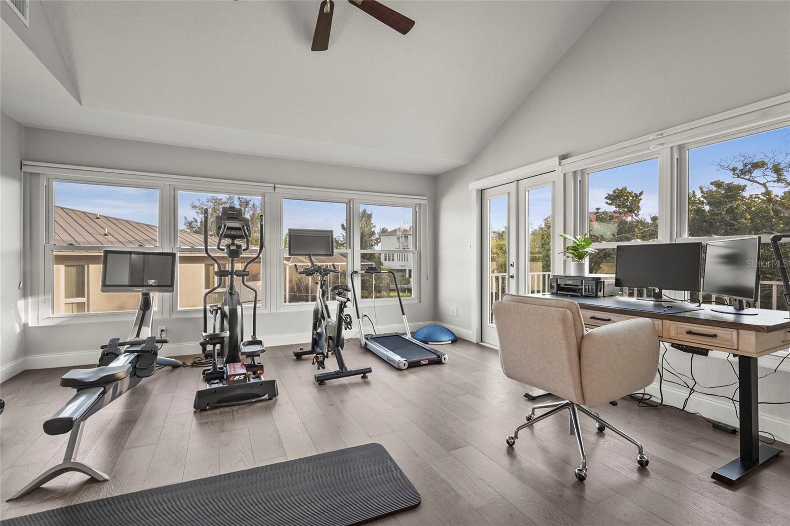 SARASOTA BEACH - Residential