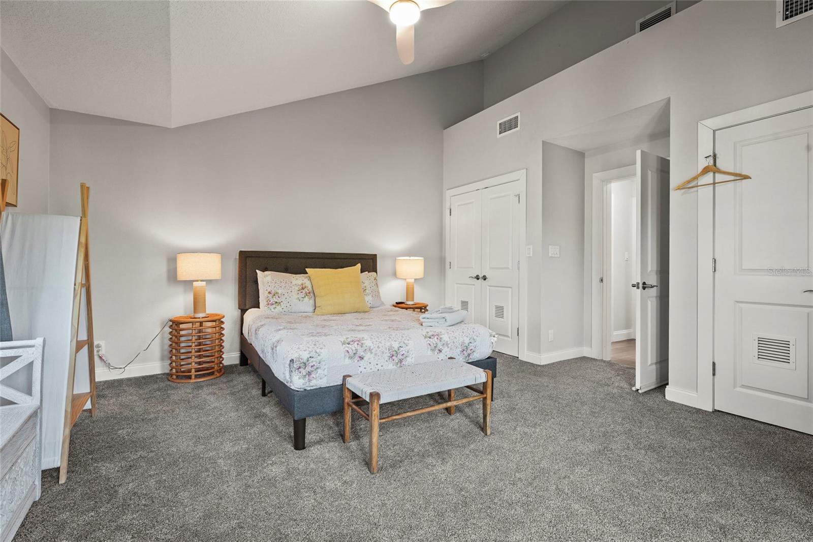 SARASOTA BEACH - Residential