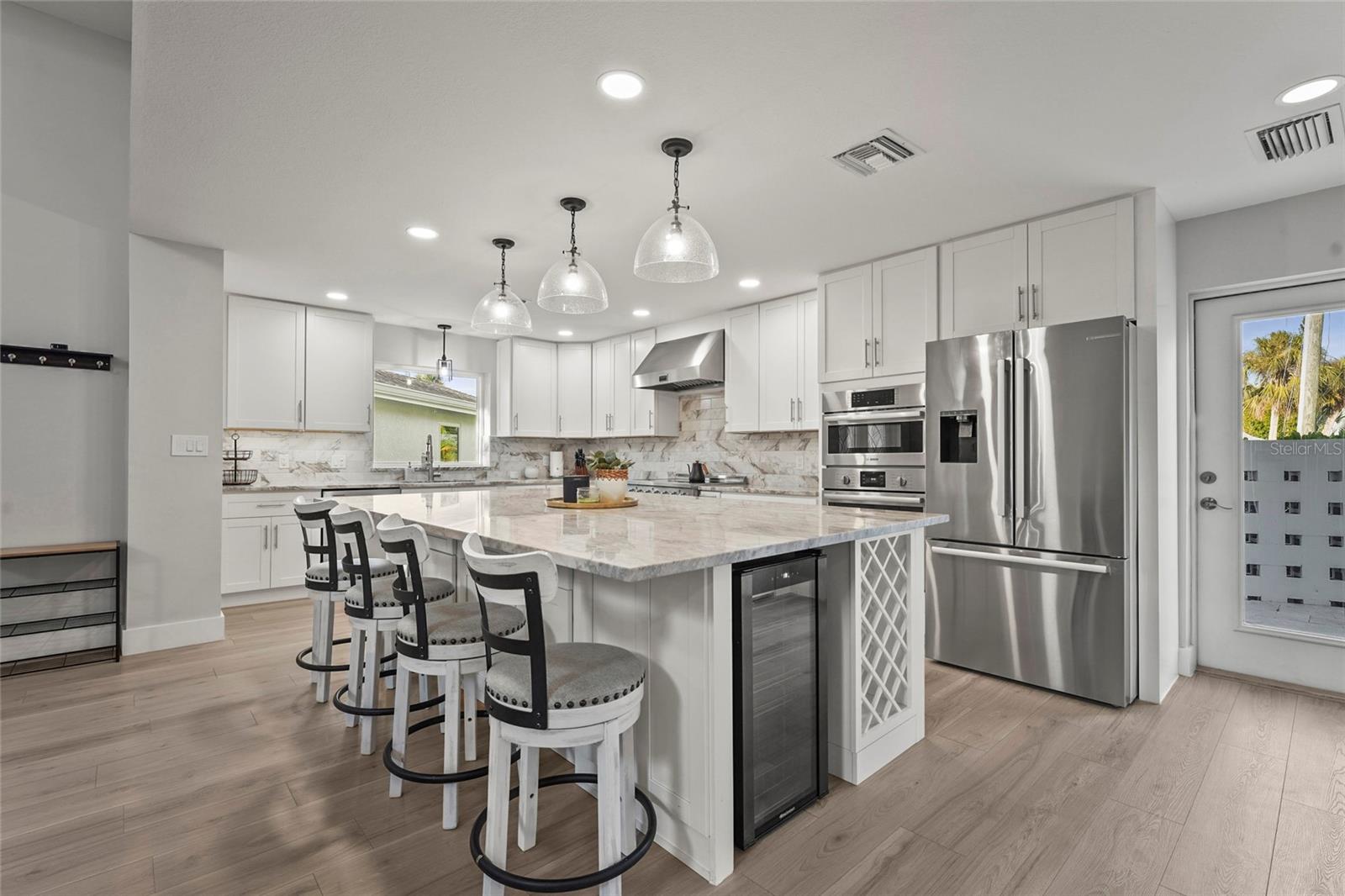 SARASOTA BEACH - Residential