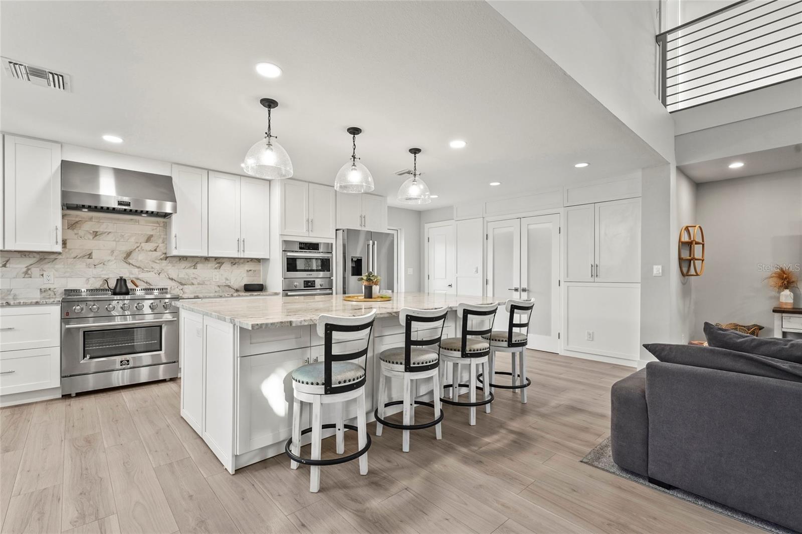 430 ISLAND CIRCLE