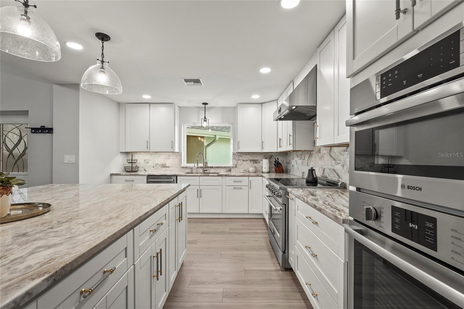 SARASOTA BEACH - Residential