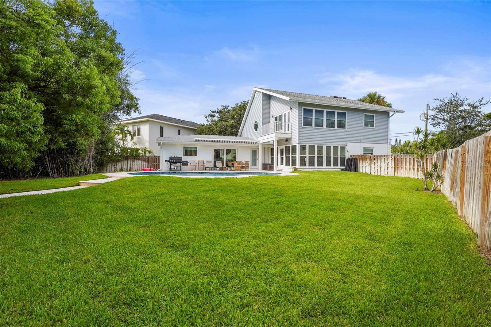 SARASOTA BEACH - Residential