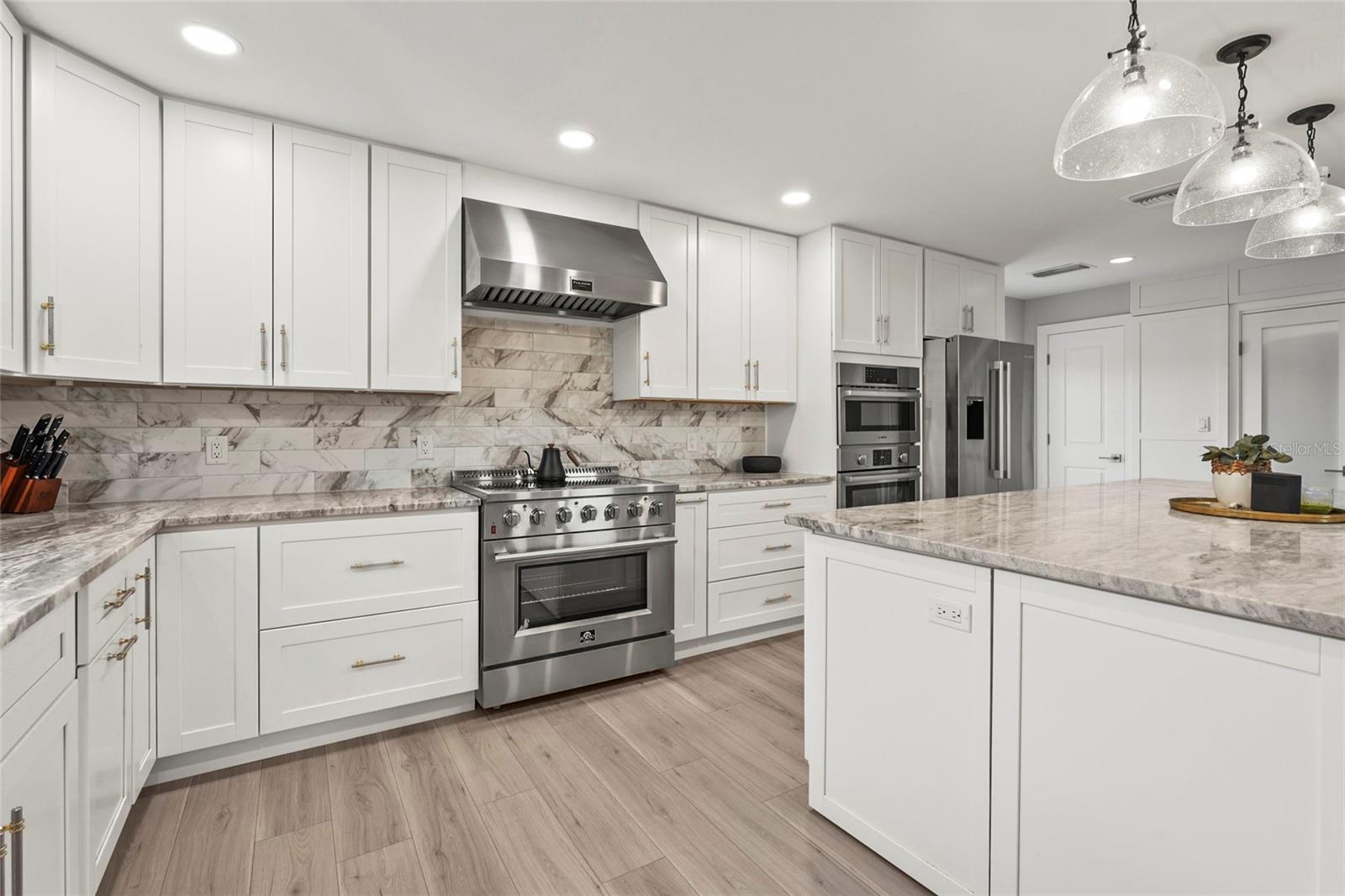 SARASOTA BEACH - Residential