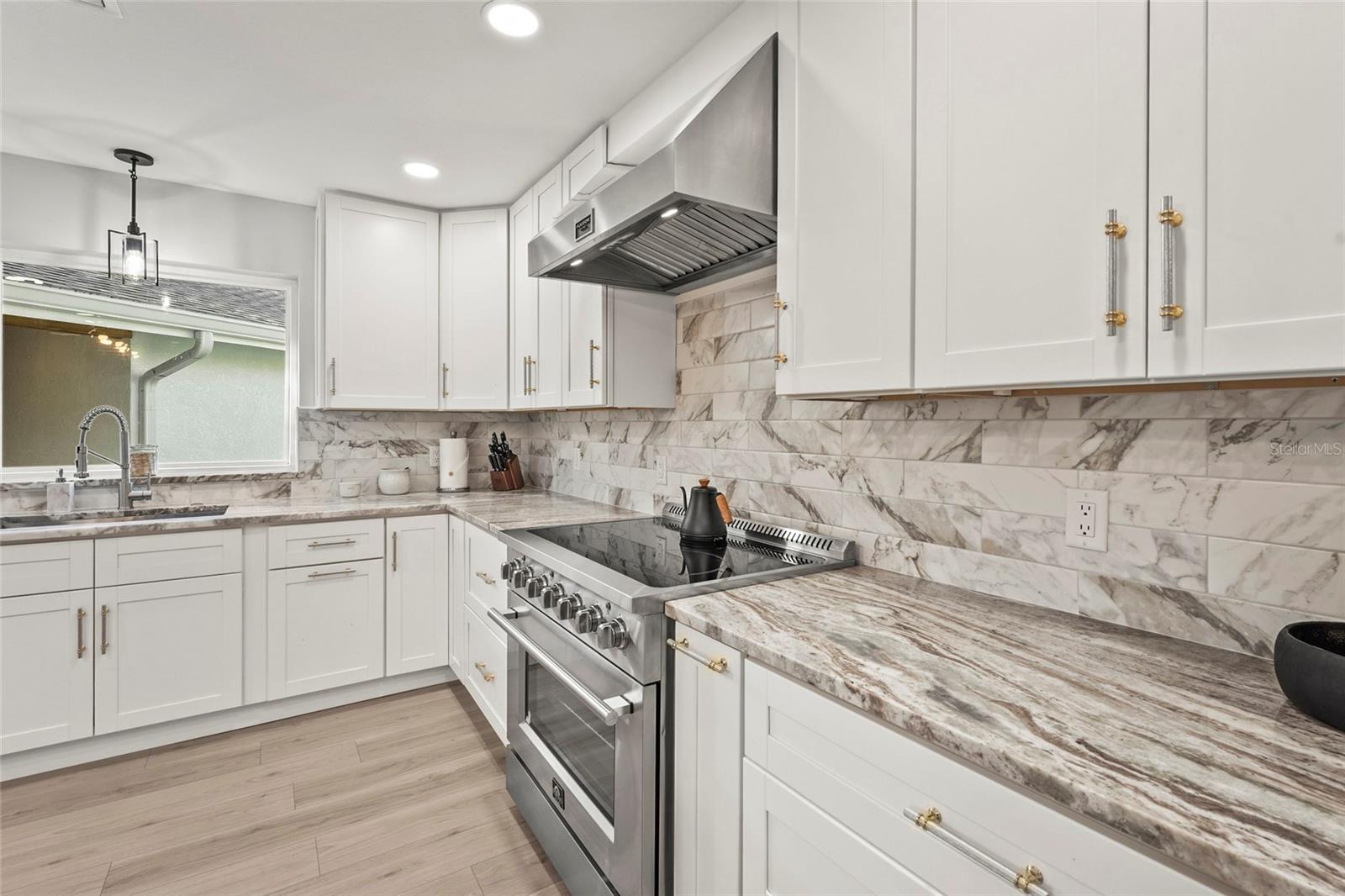 SARASOTA BEACH - Residential