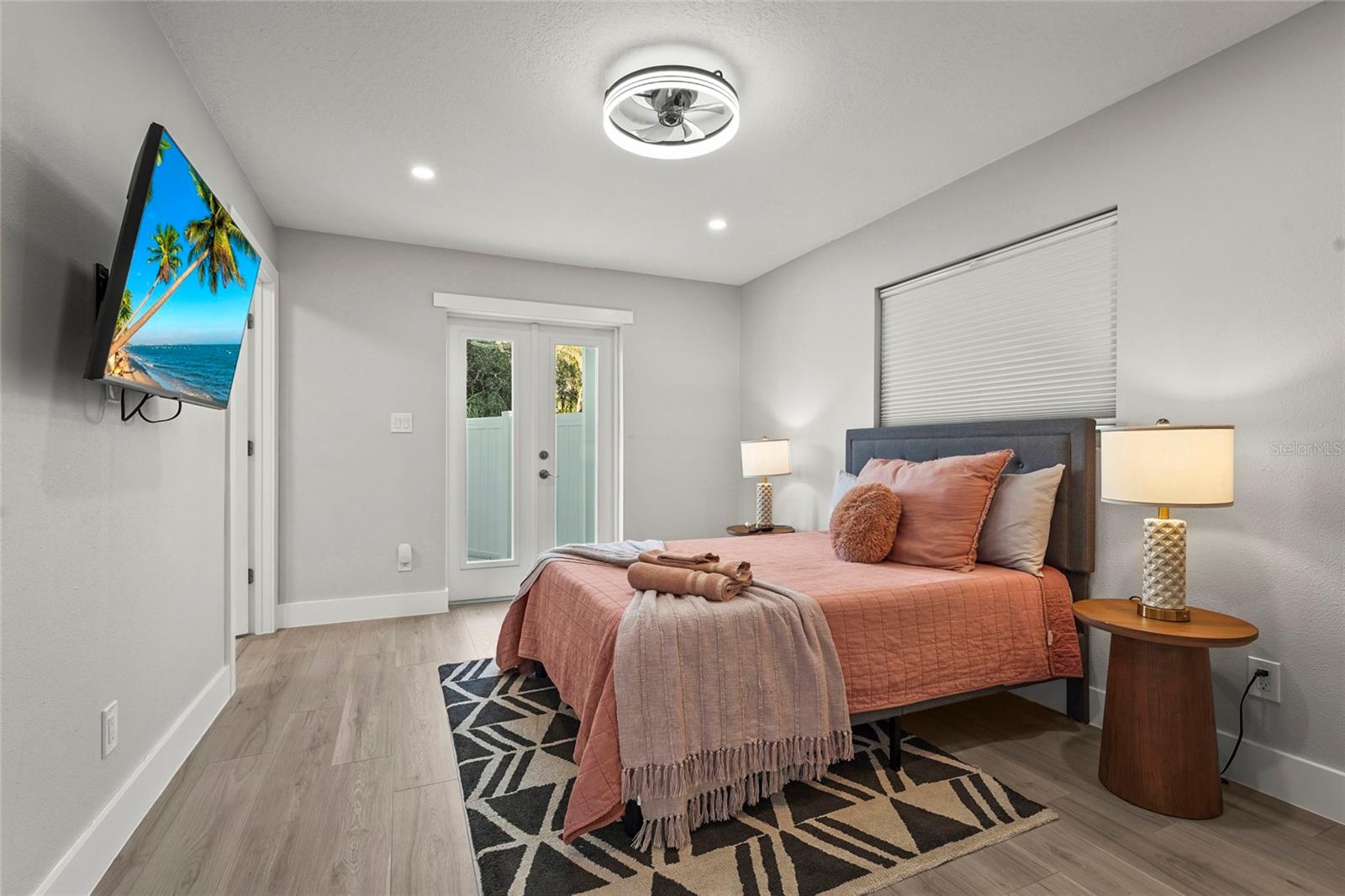 SARASOTA BEACH - Residential