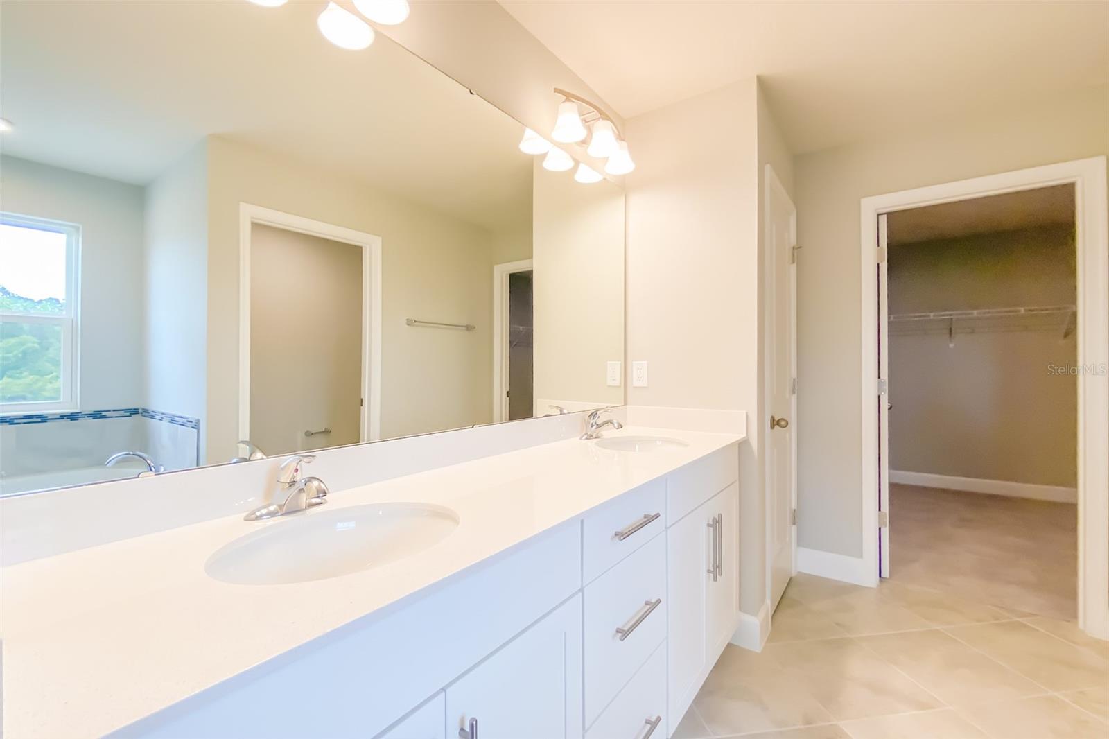 SANCTUARY/LKS/WINDERMERE - Residential Lease