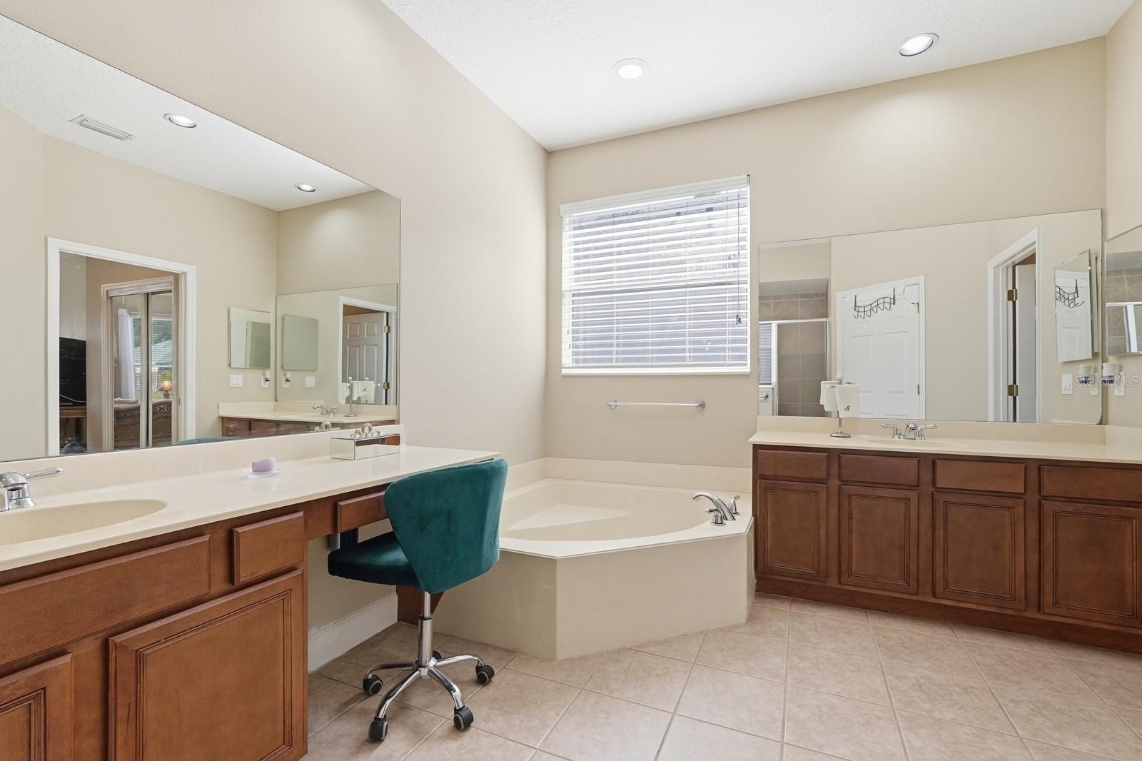 CRYSTAL COVE PHASE II - Residential