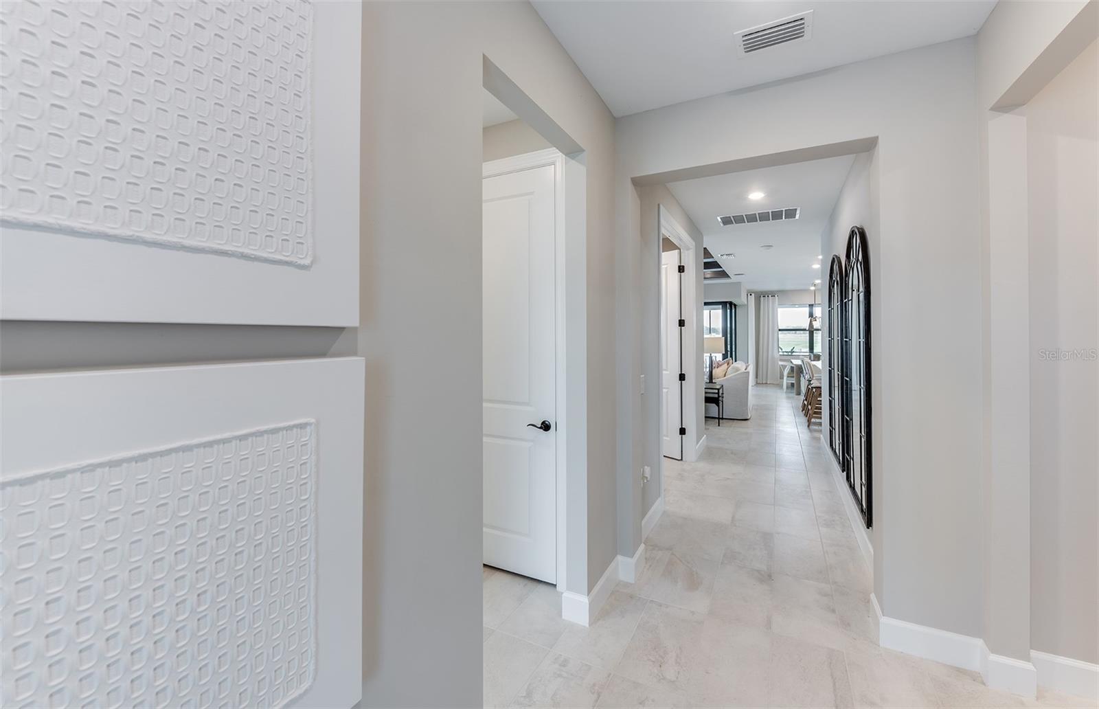 SAPPHIRE POINT AT LAKEWOOD RANCH - Residential