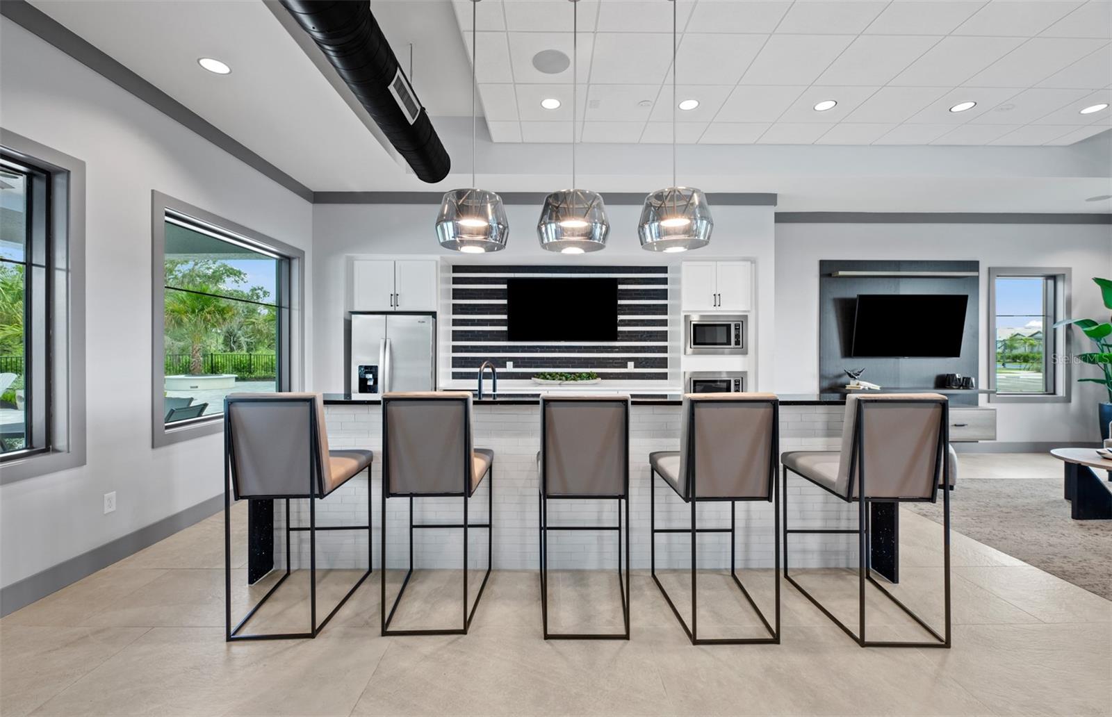 SAPPHIRE POINT AT LAKEWOOD RANCH - Residential