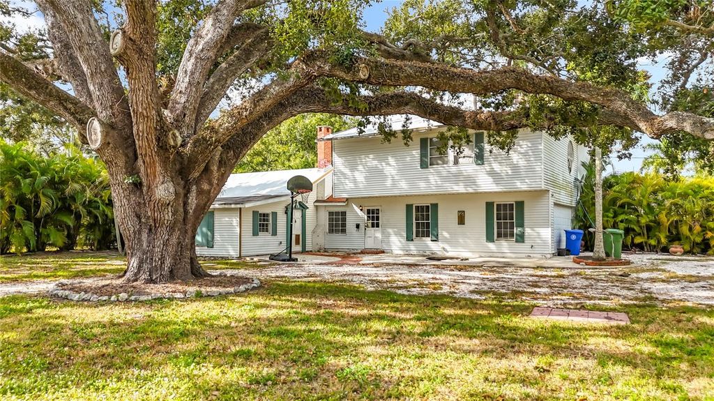 Photo of 216 24th Street W, Bradenton, FL 34205 (MLS # TB8464752)