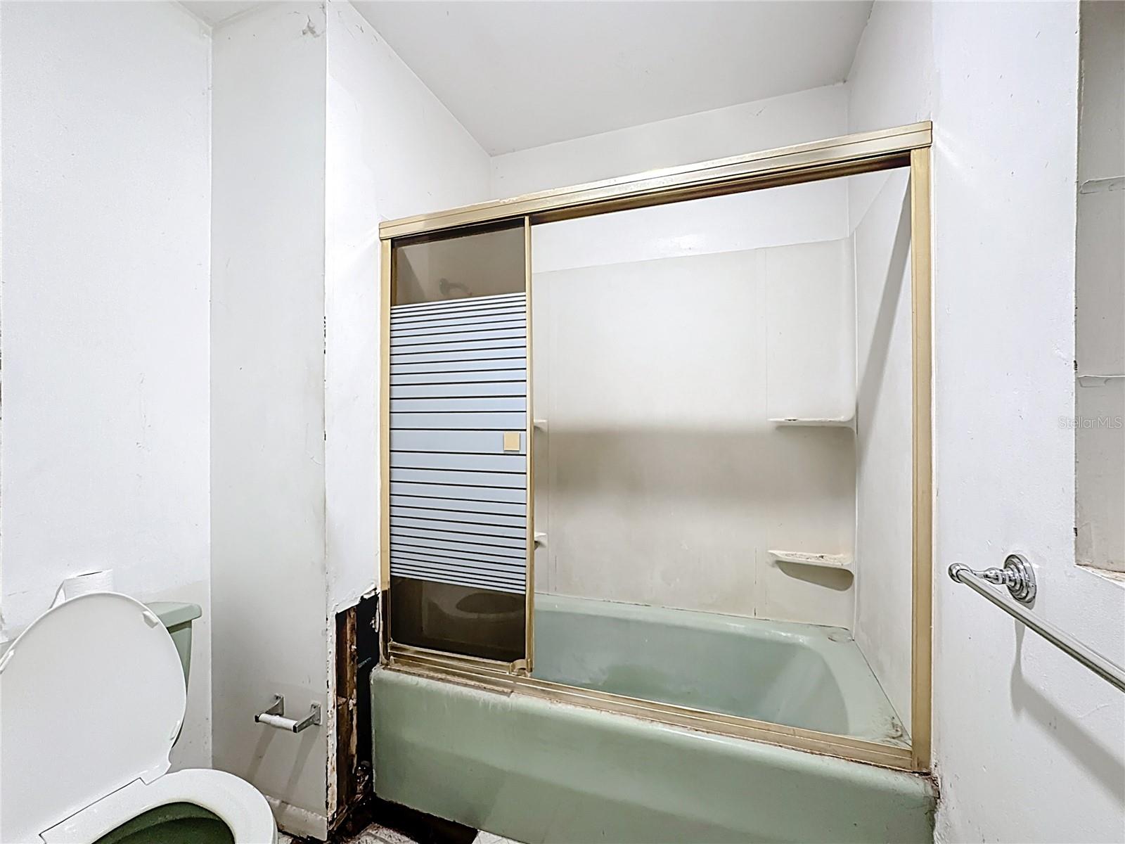 EMILY C EARLES RESUB - Residential