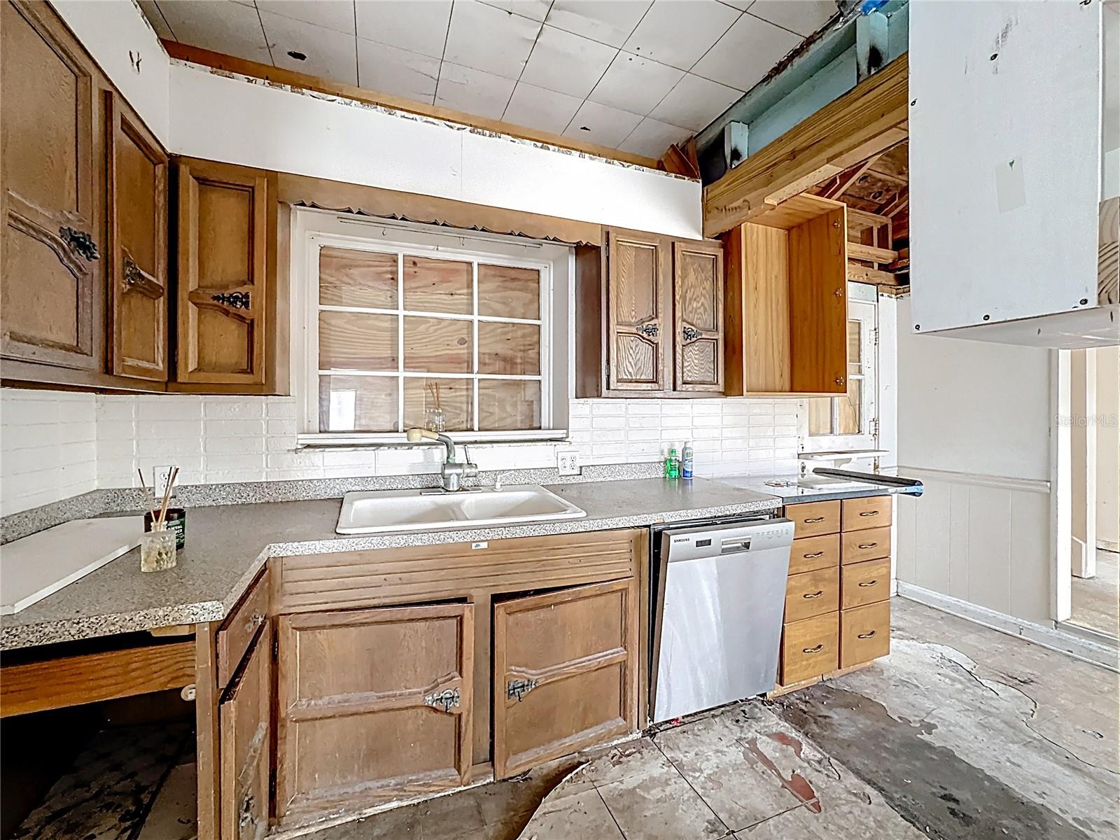 EMILY C EARLES RESUB - Residential