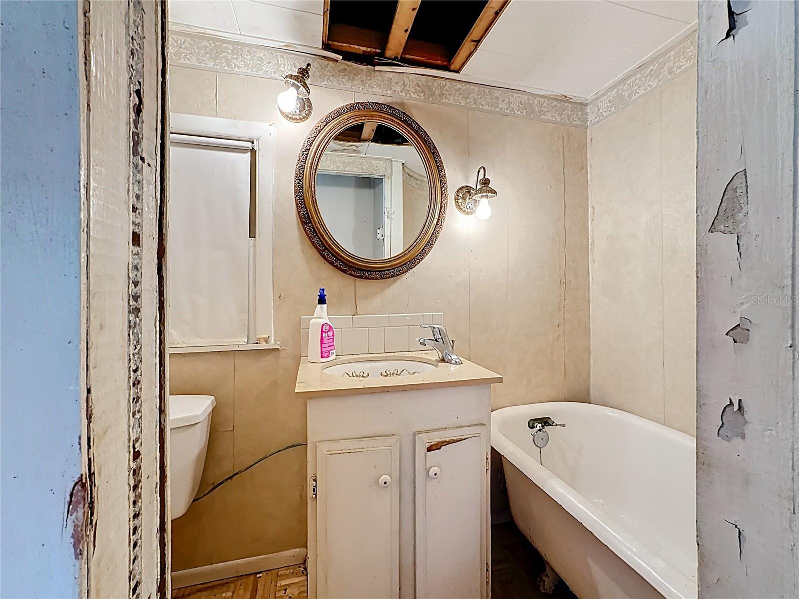 EMILY C EARLES RESUB - Residential