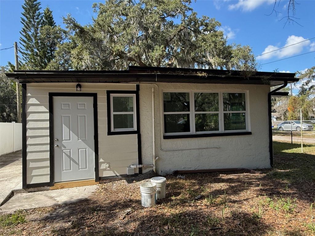 Photo of 2006 N Gordon Street, Plant City, FL 33563 (MLS # TB8447796)