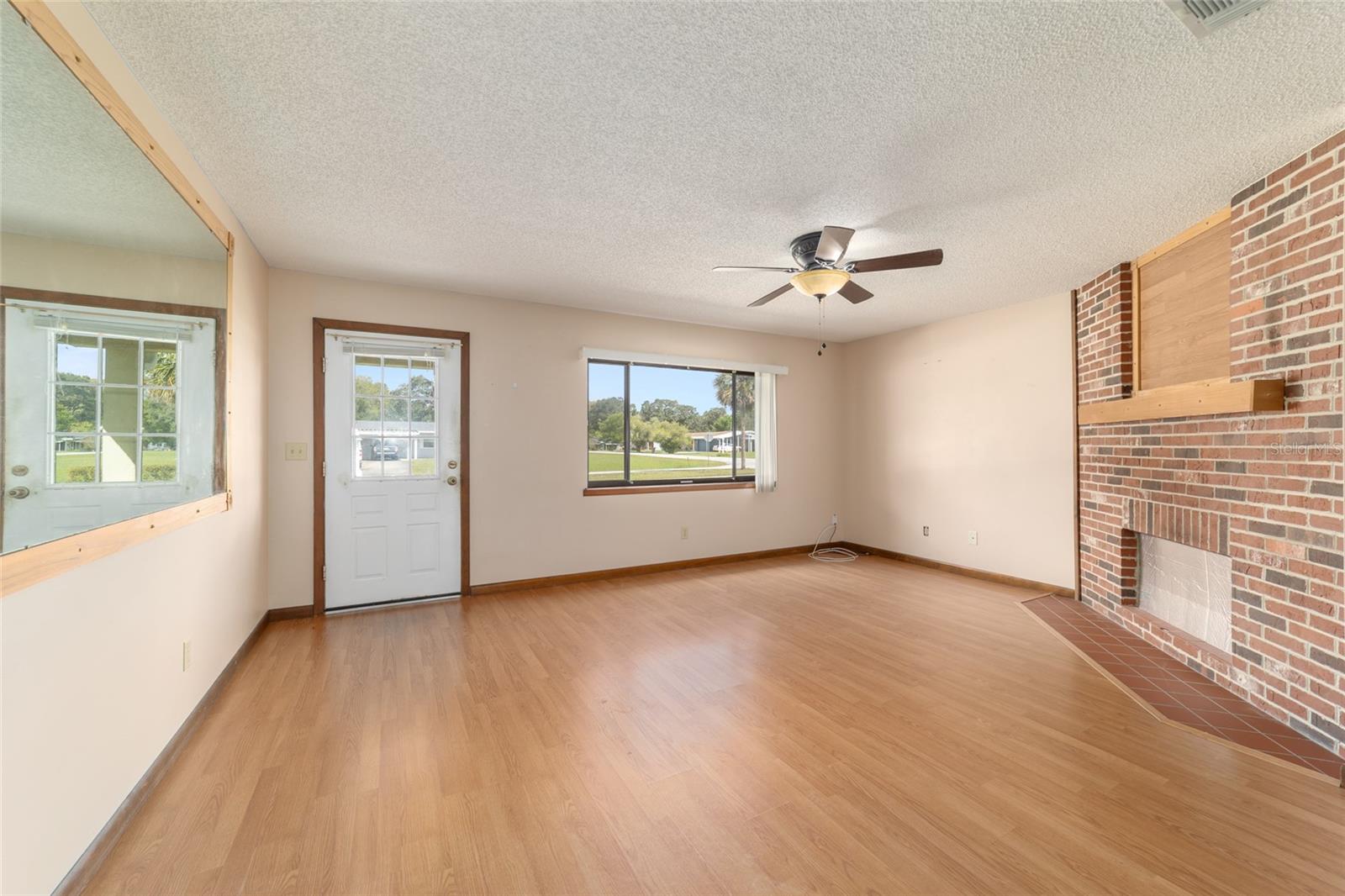 PINE RUN ESTATE - Residential