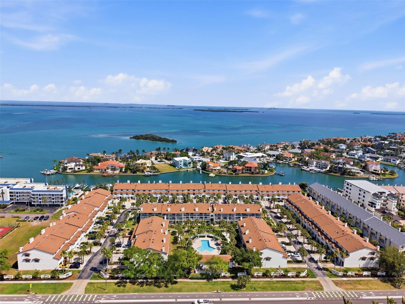 PALMS OF TIERRA - Residential