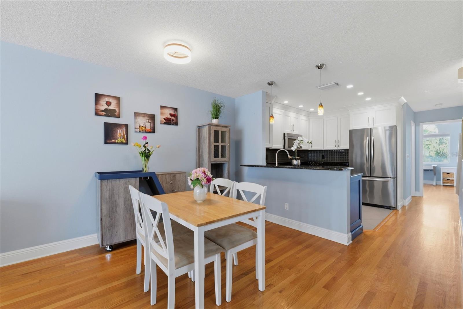 PALMS OF TIERRA - Residential