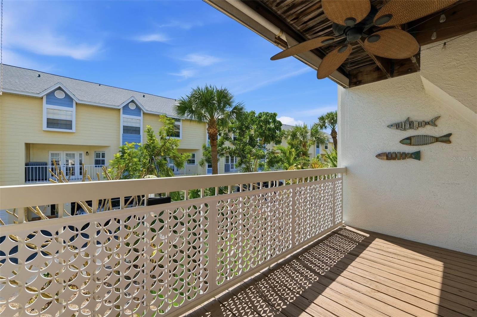 PALMS OF TIERRA - Residential
