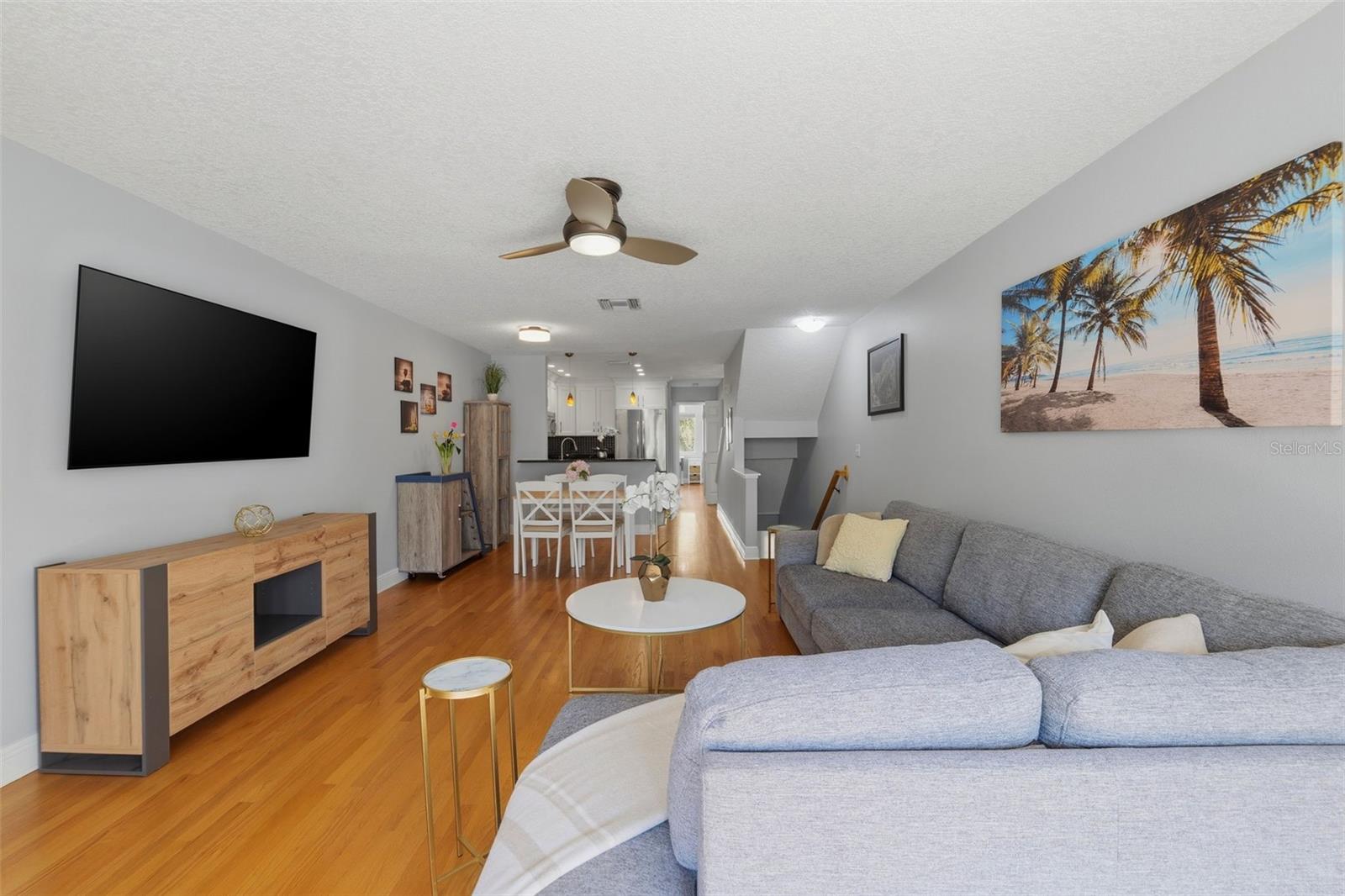 PALMS OF TIERRA - Residential