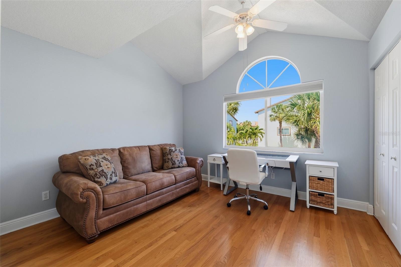 PALMS OF TIERRA - Residential