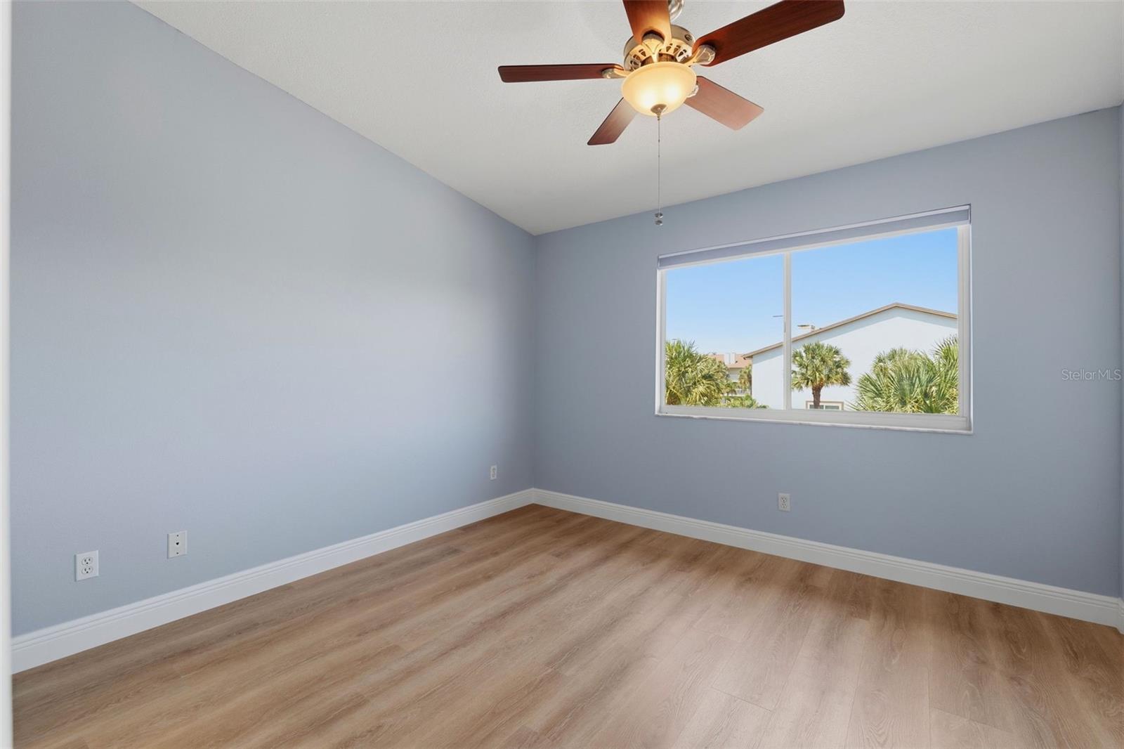 PALMS OF TIERRA - Residential