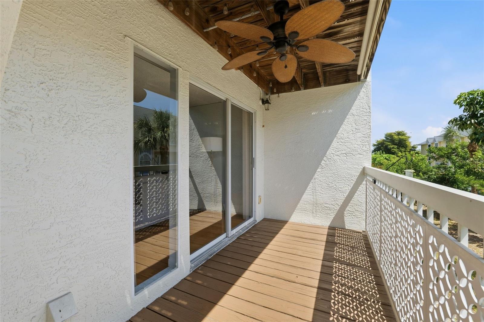 PALMS OF TIERRA - Residential