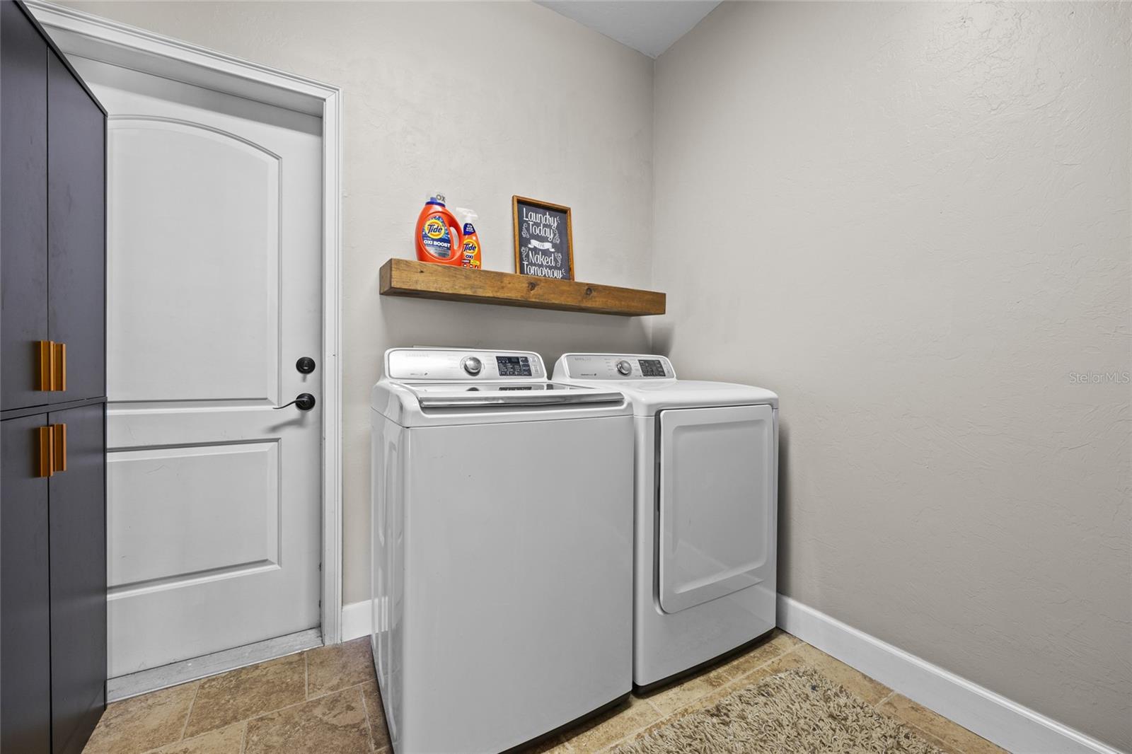 CINNAMON HILLS ESTATES PH II - Residential