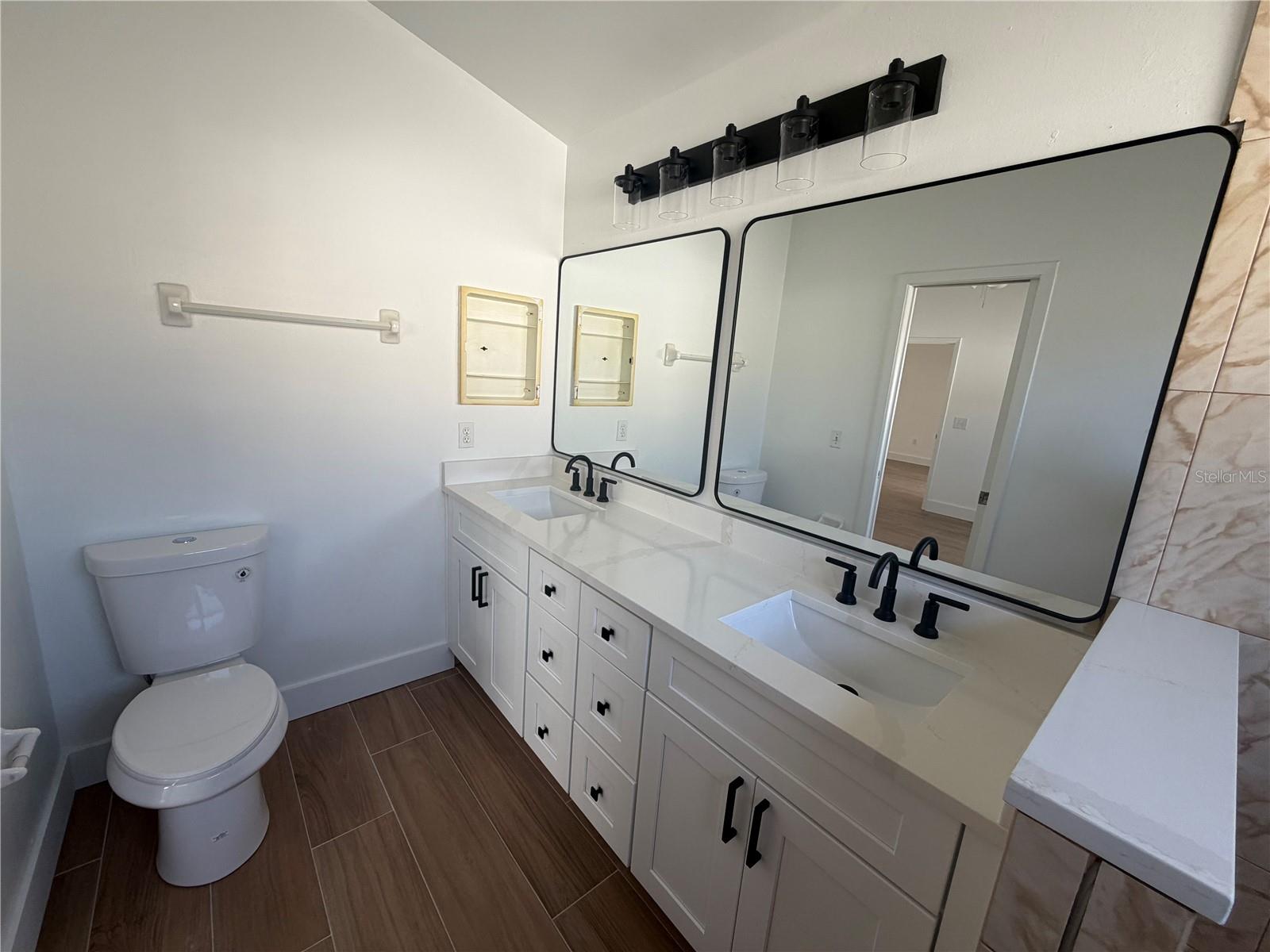 SUNCREST - Residential Lease