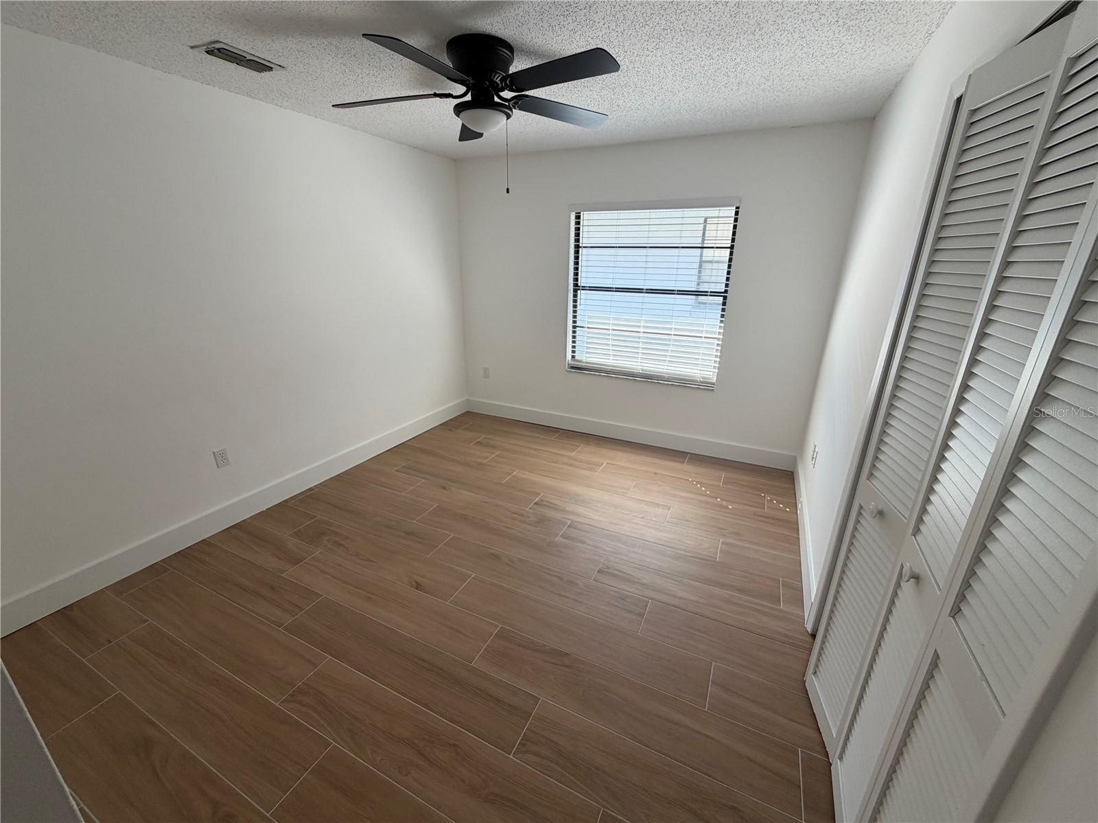 SUNCREST - Residential Lease