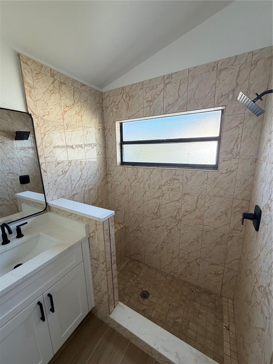 SUNCREST - Residential Lease