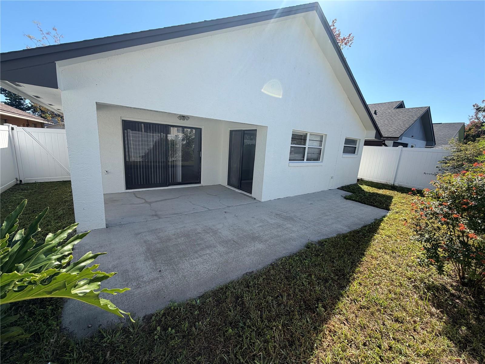 SUNCREST - Residential Lease