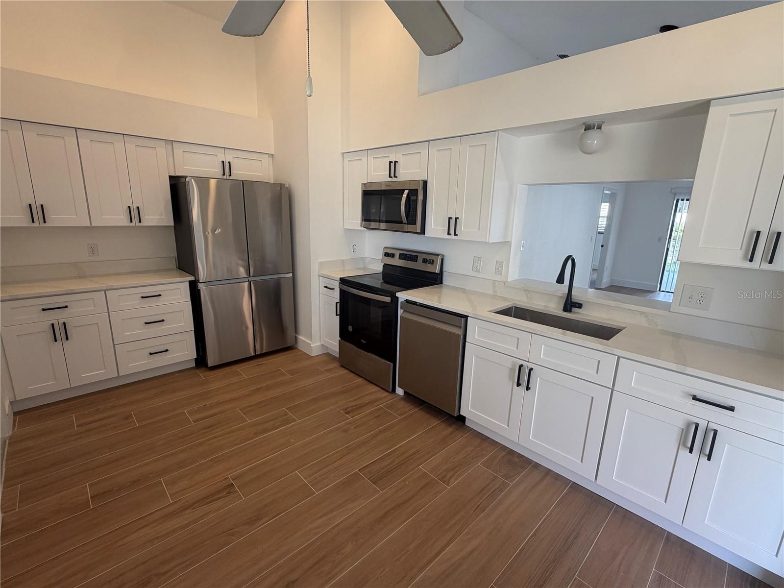 SUNCREST - Residential Lease