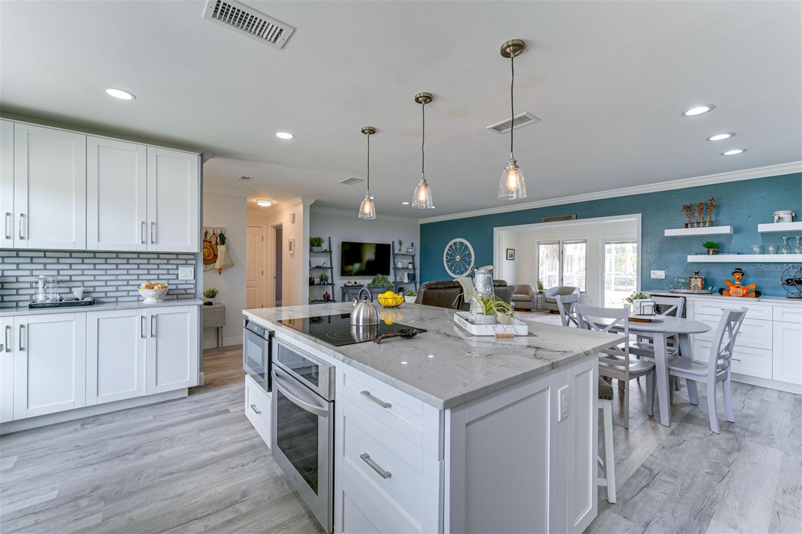 GULF GATE EAST - Residential