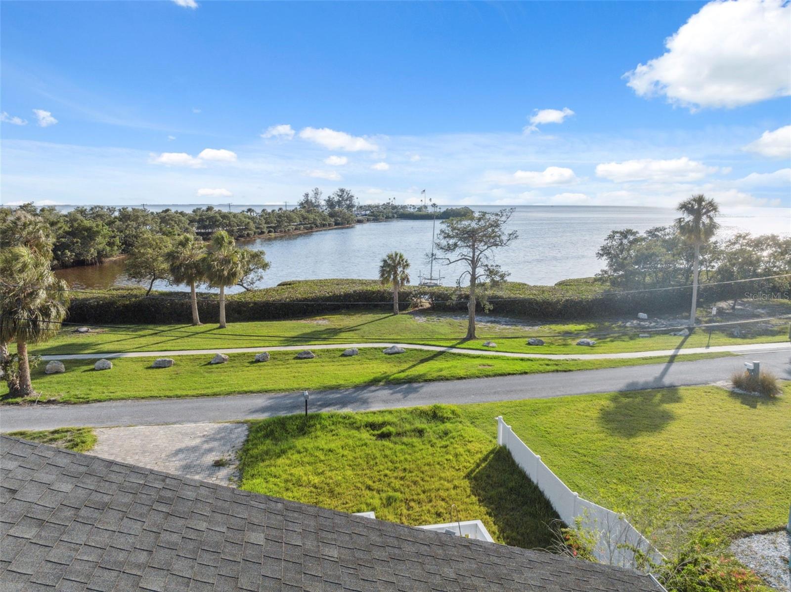 108 SHORE DR