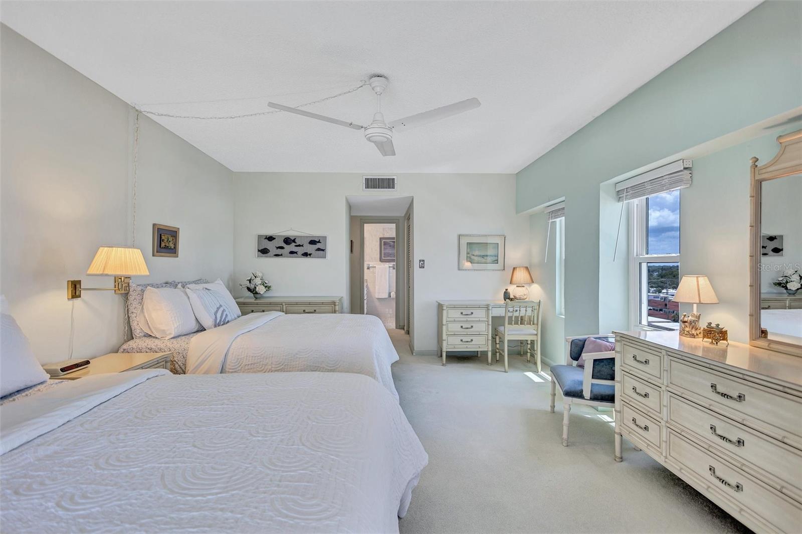 HORIZONS WEST - Residential