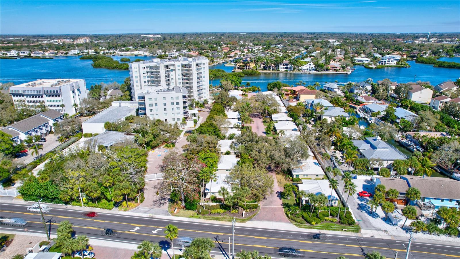 HORIZONS WEST - Residential