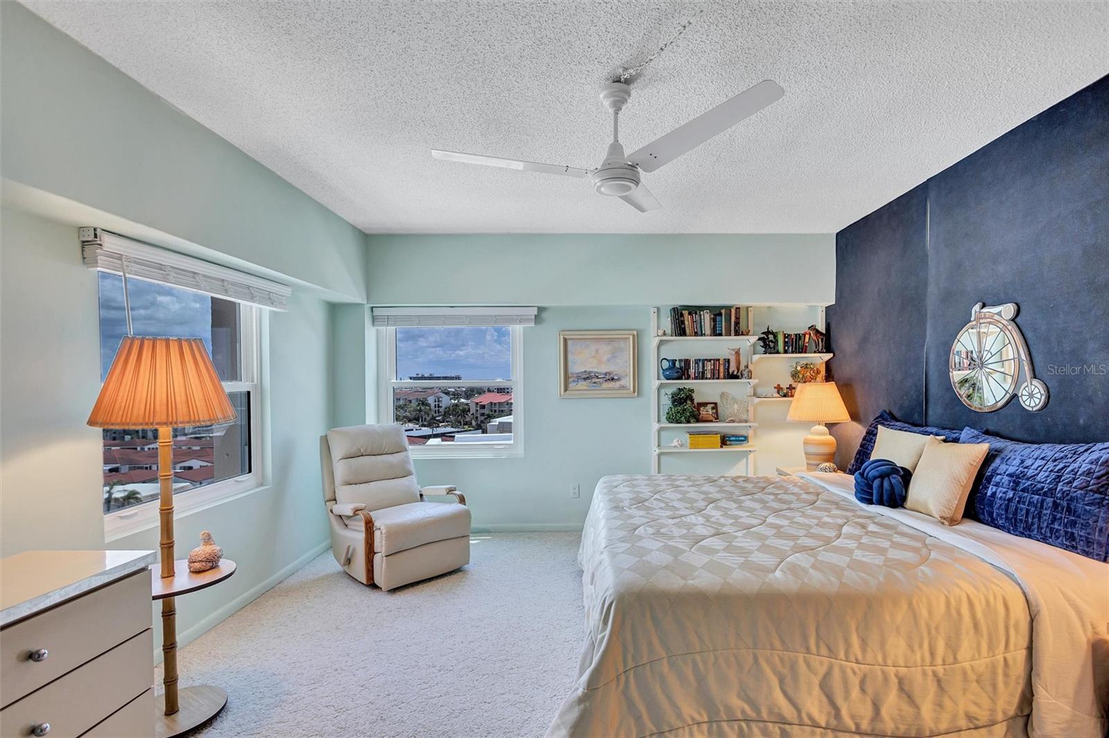 HORIZONS WEST - Residential