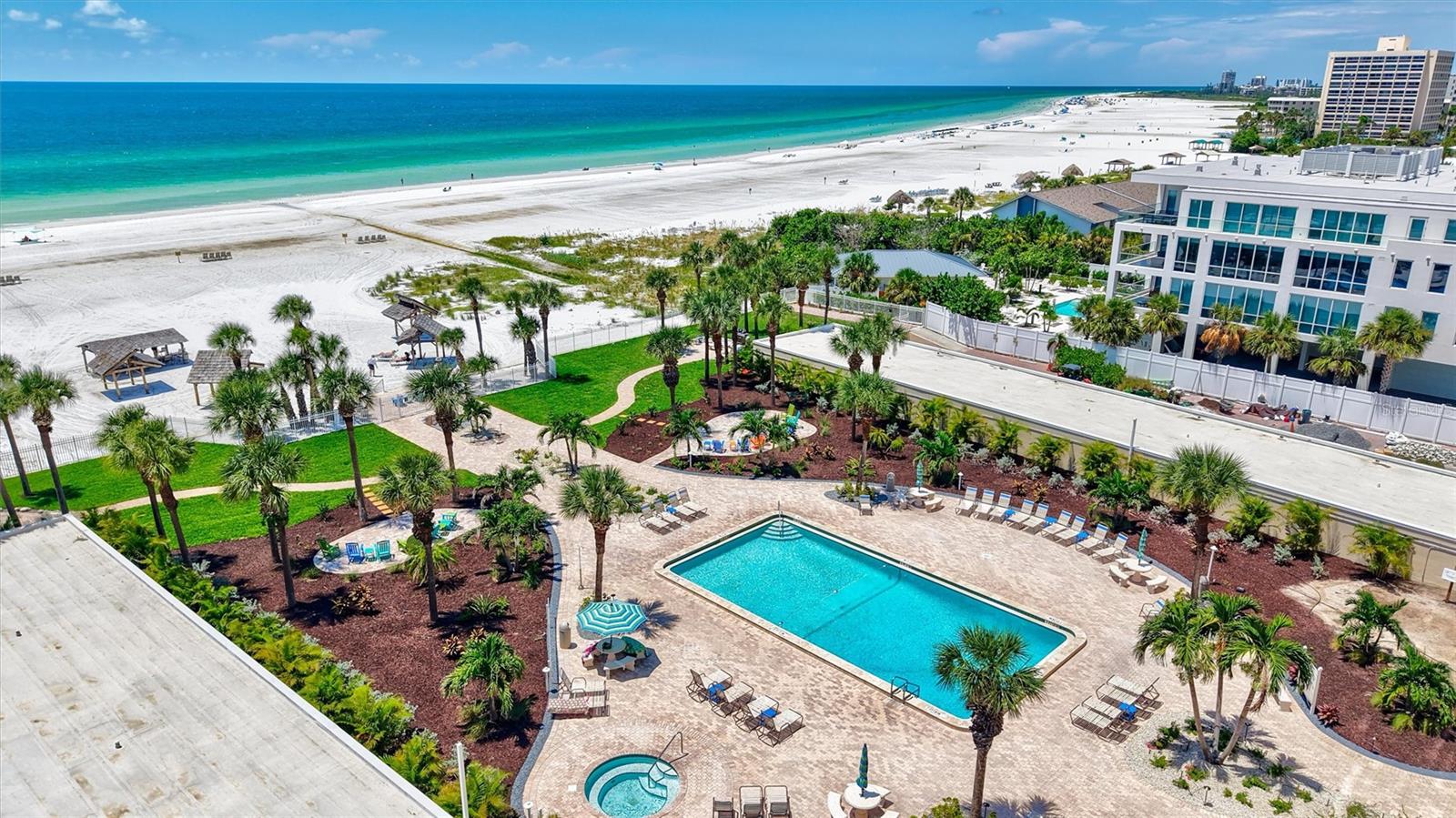 HORIZONS WEST - Residential