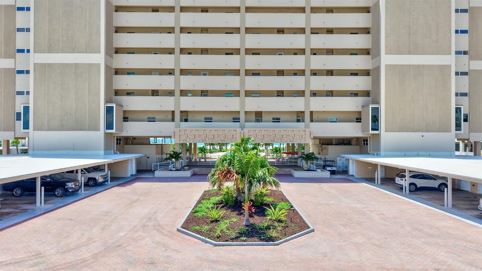 HORIZONS WEST - Residential