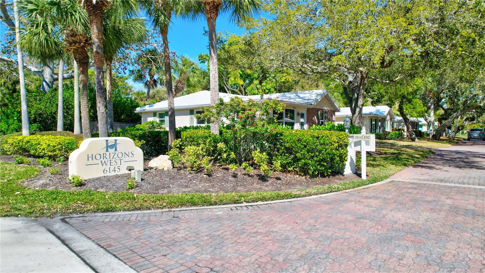 HORIZONS WEST - Residential