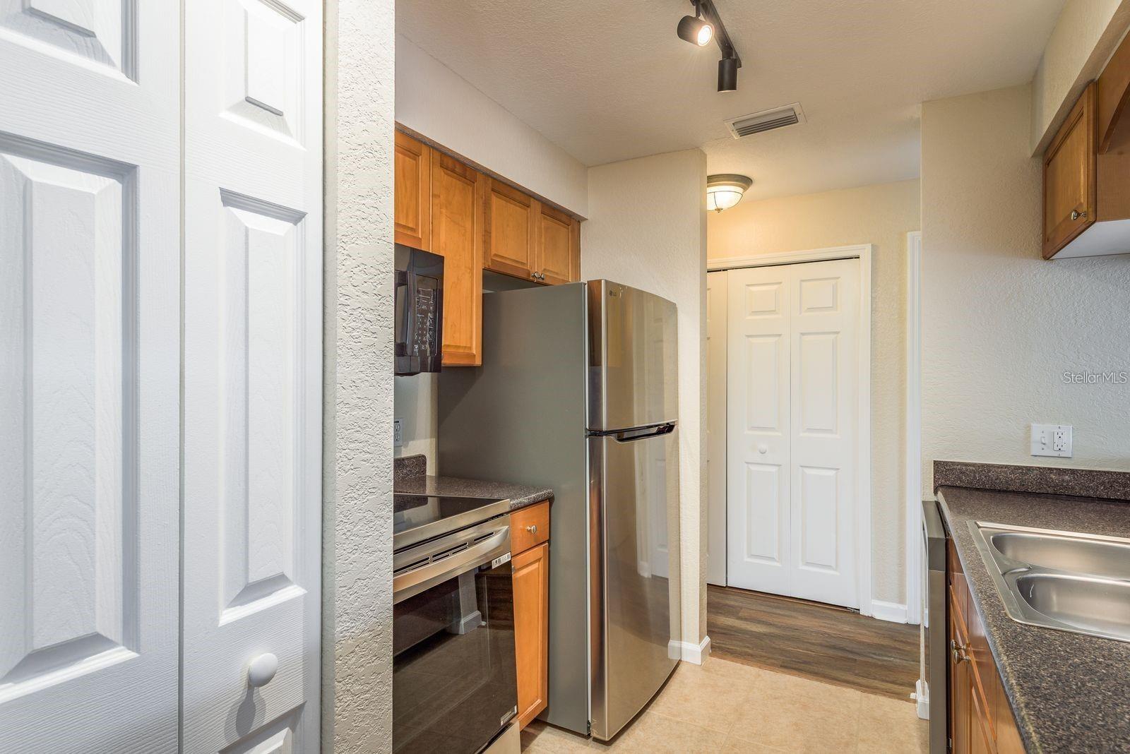 BELLA VISTA ON LAKE - Residential Lease