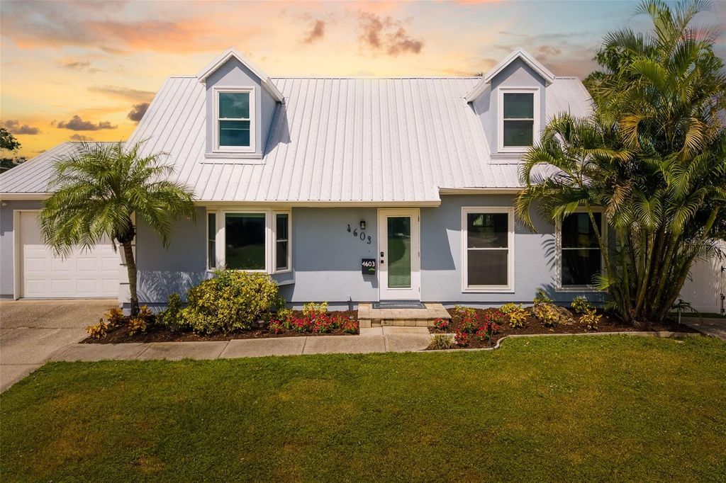 Photo of 4603 3rd Avenue E, Bradenton, FL 34208 (MLS # A4667461)