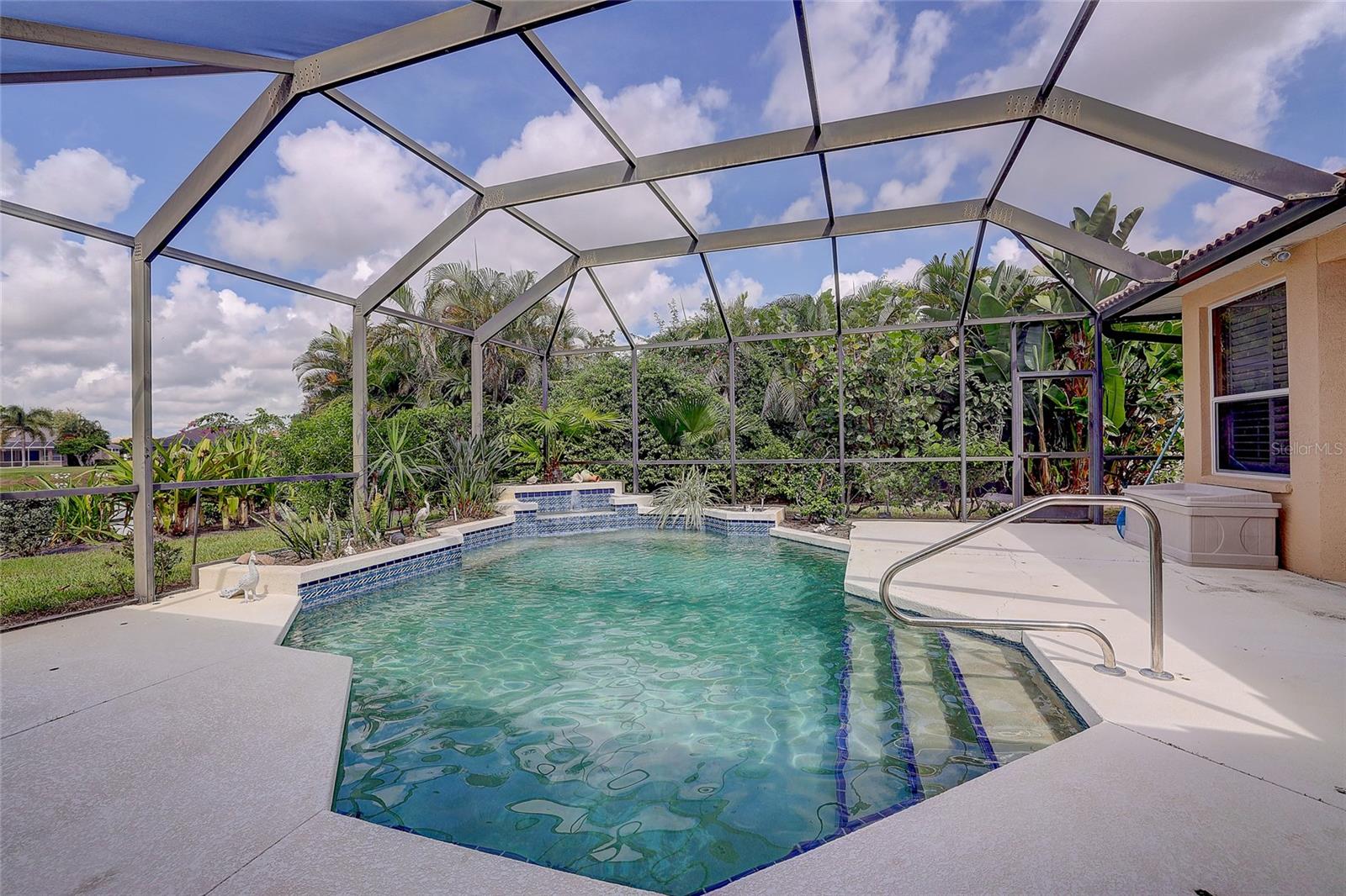 12306 GREENBRIER WAY, LAKEWOOD RANCH, FL, 34202 1 12306 GREENBRIER WAY