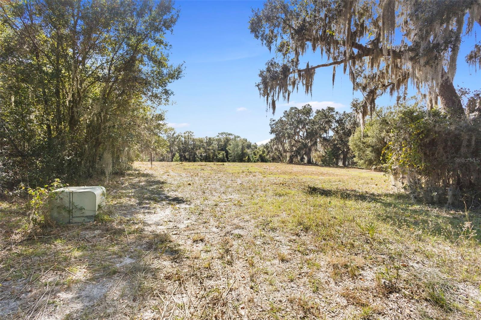 SHADY MDW ESTATES - Land