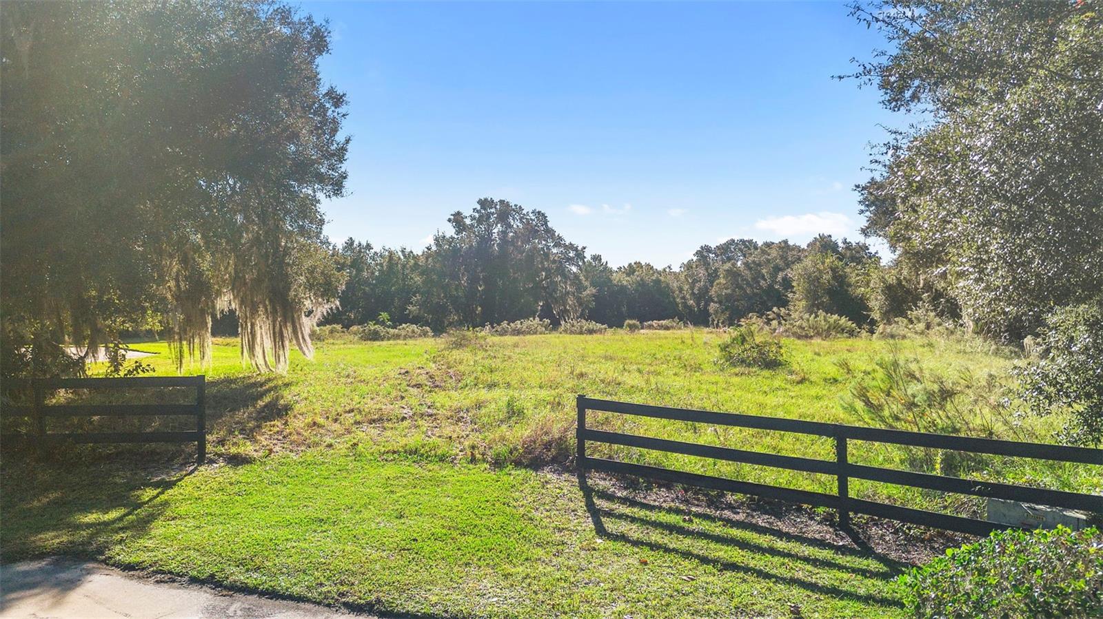 SHADY MDW ESTATES - Land