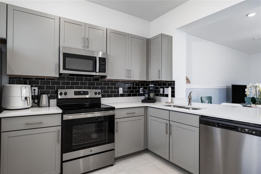 Photo of 6253 Whetstone Court, Palmetto, FL 34221 (MLS # A4678679)