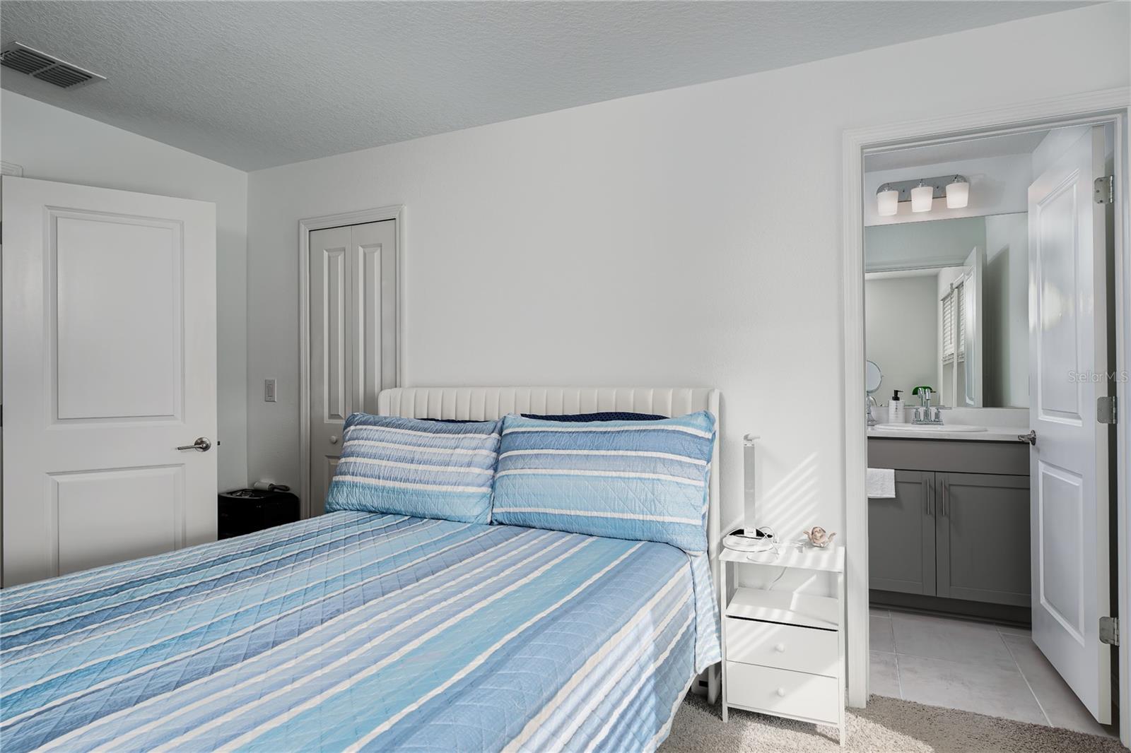 ARTISAN LAKES EDGESTONE NORTH PH I & II - Residential